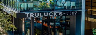restaurants to eat prawns in austin Truluck's Ocean's Finest Seafood and Crab